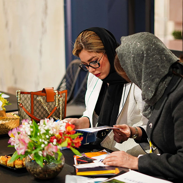 نمایشگاه آذر - 04